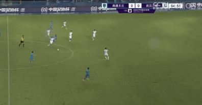 有人称可能丹尼尔之前的毒瘾又犯吸毒而这样。