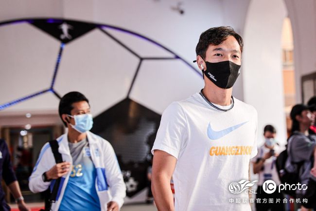 《甜咸之间》发布角色剧照 电影《甜咸之间》正在热映！