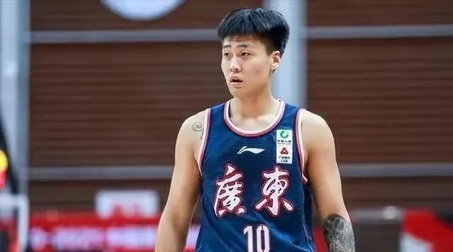 五大篇章唱响山河激荡历史两岸同心浇筑团结更美明天本次音乐会活动，是两岸同胞以艺术形式共同纪念抗战胜利暨台湾光复80周年的一次创新协作。